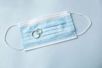 surgical mask with rings